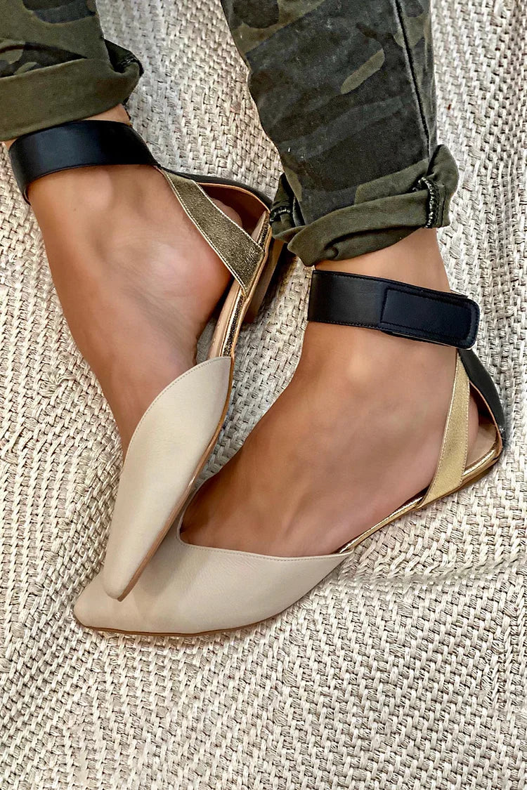 ELENA  Elegante spidse ballerinaer med ankelrem til en raffineret stil