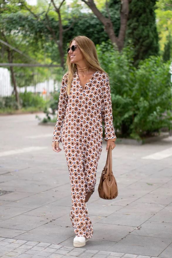 Bellevo | Elegant Kjole med Brun Print