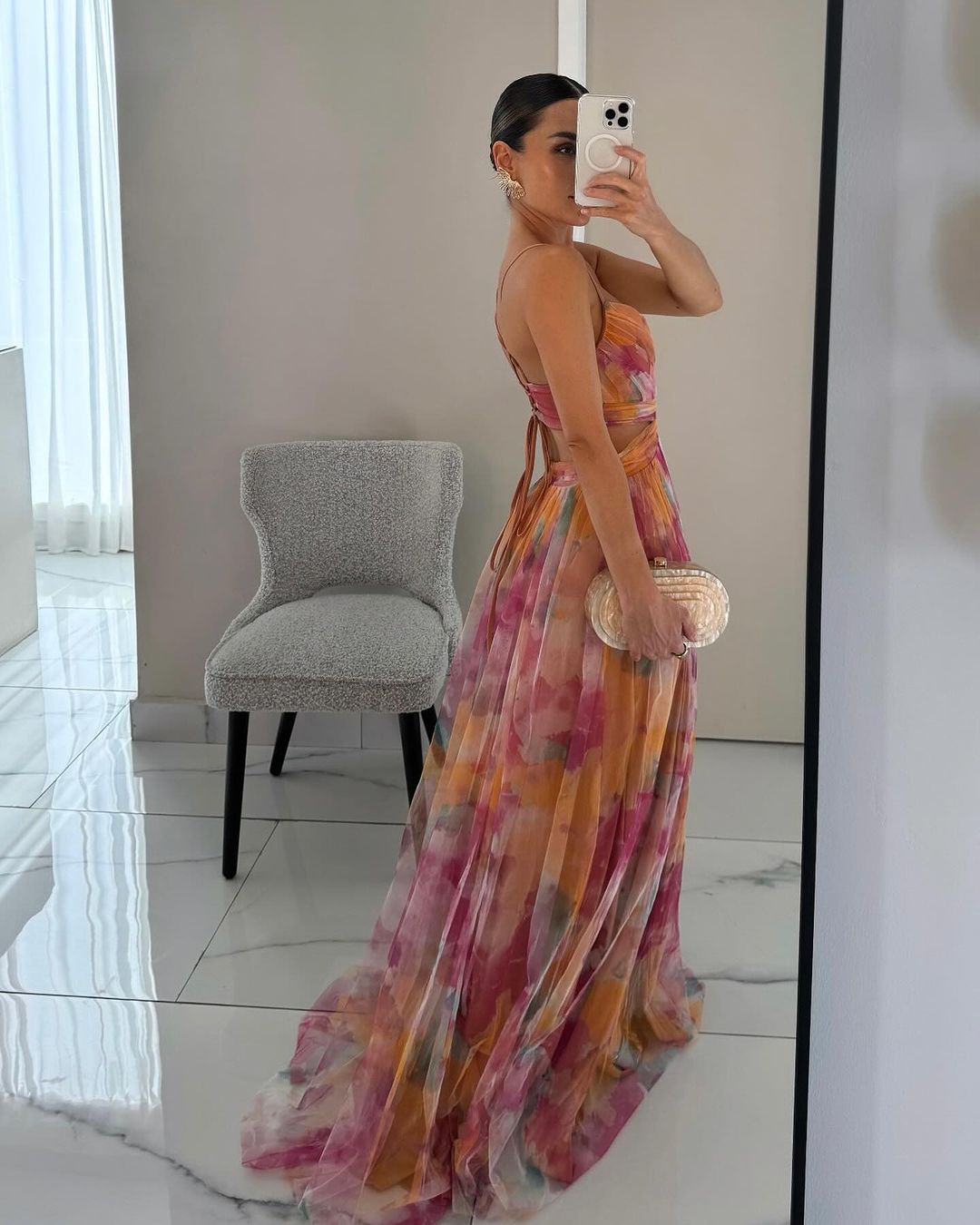 AROA | KLEID